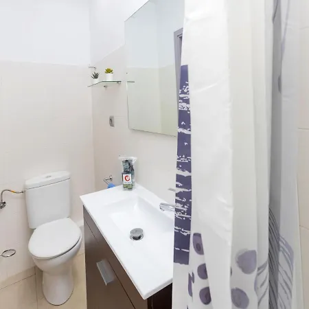Apartment Gracia- Providencia By Interhome